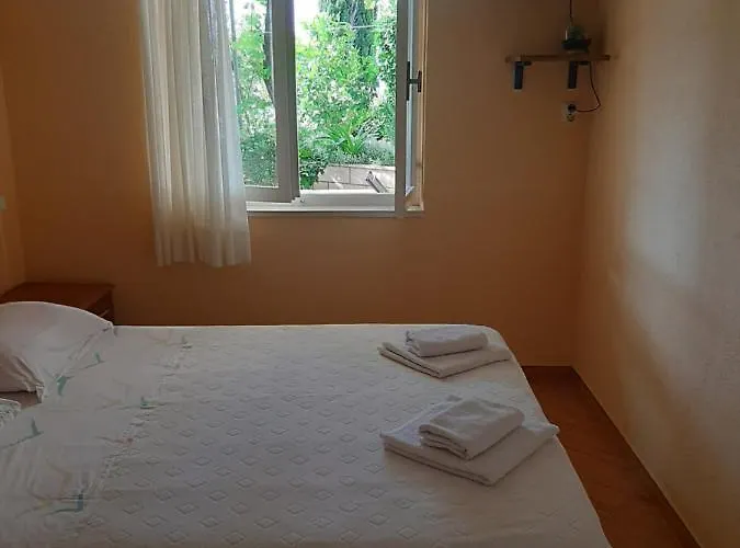 Adria Guest house 3*