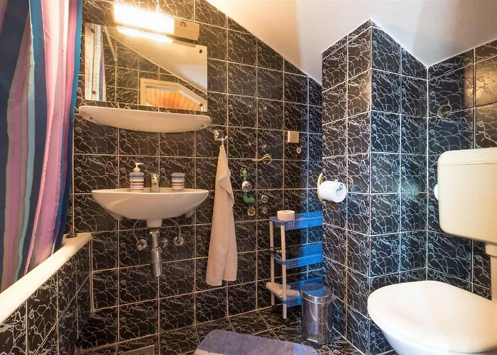 Guest house Adria 3*